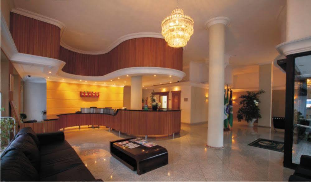 Grande Hotel 구아라푸아바 외부 사진